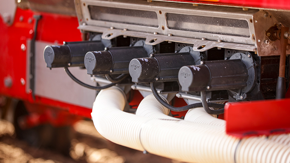High-capacity fertilizer metering with Fenix III
