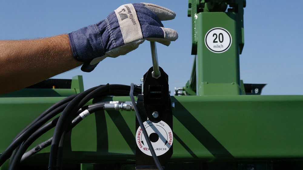 Close-up of the depth control on the Wishek 842NT tandem disc