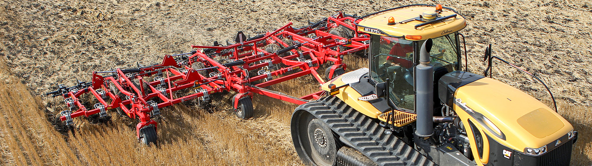 Wil-Rich 2500 Chisel Plow working a field